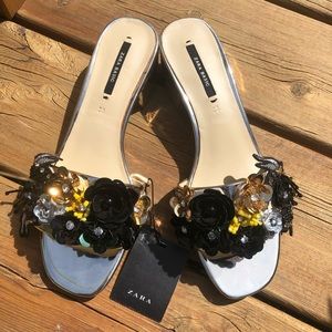 Zara NWT size six low heel sandals